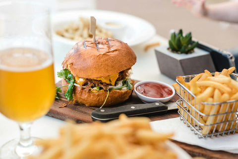 Craft Beer & Food Pairings: The Ultimate Flavor Guide